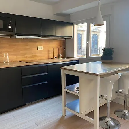 Daire Nuevo! Al Lado De La Catedral