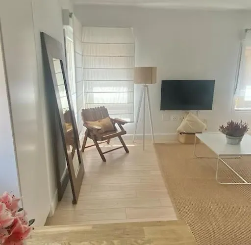 Nuevo! Al Lado De La Catedral