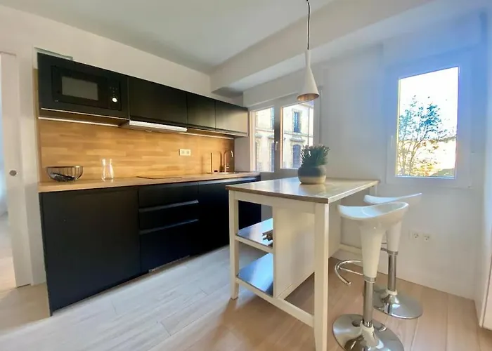 Nuevo! Al Lado De La Catedral